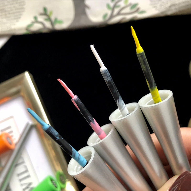 Color Liquid Eyeliner