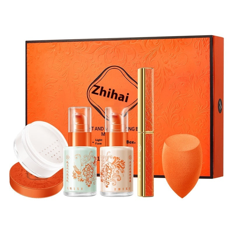 Light And Moisturizing Base Makeup Set