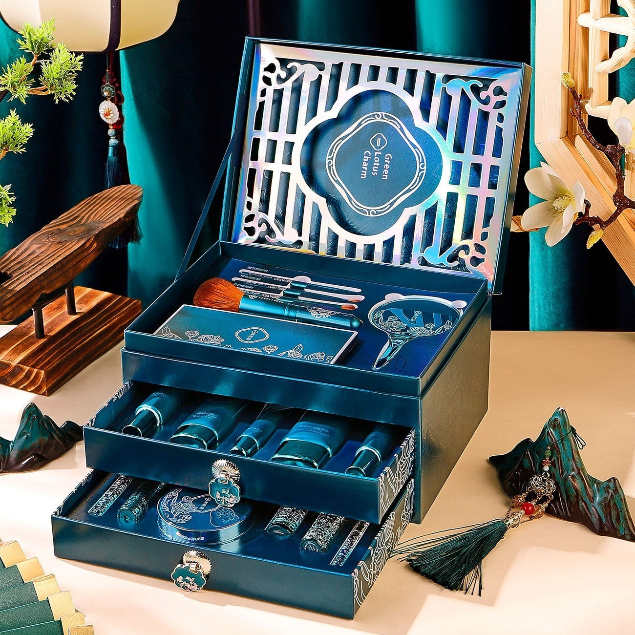 Green Lotus Beauty Makeup And Skin Care Suit