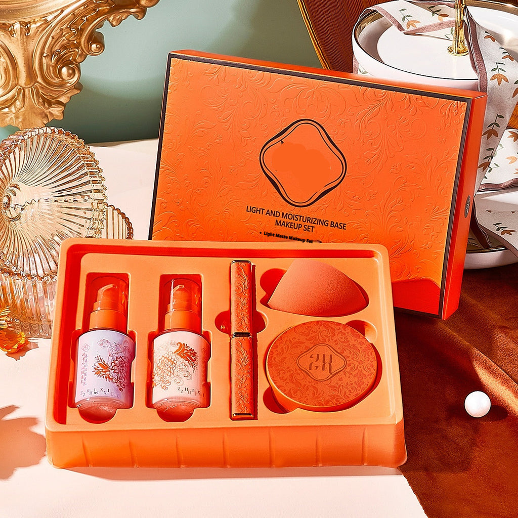 Light And Moisturizing Base Makeup Set