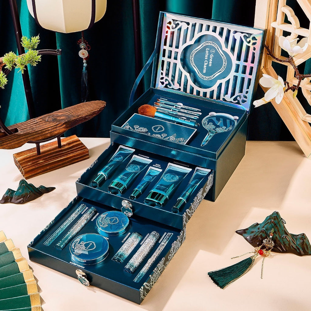 Green Lotus Beauty Makeup And Skin Care Suit